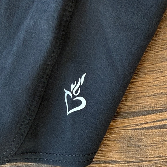 Torrid Active Black Shorts Size 00 (M/L 10) NWT Stretch Woven Bike Short Lined - Picture 4 of 7